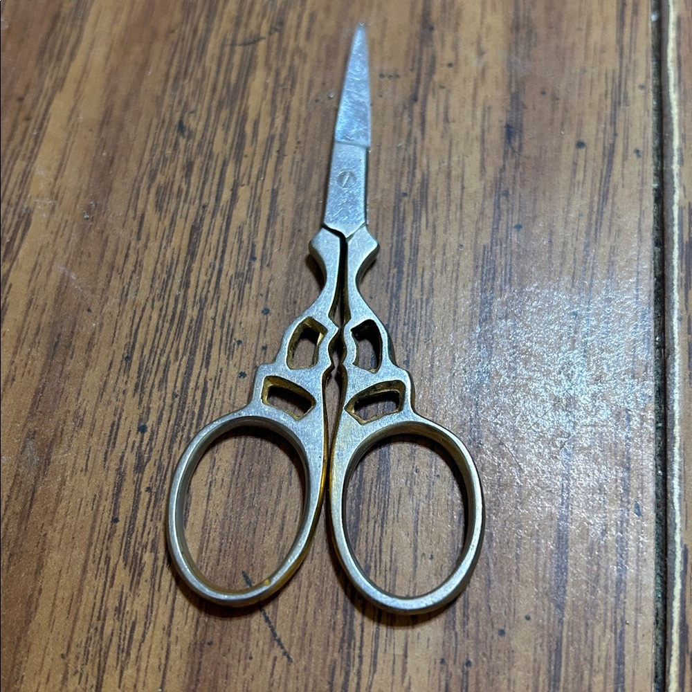 Four Gold and Silver Stainless Steel Precision Grooming Scissors - Picture 3 of 5